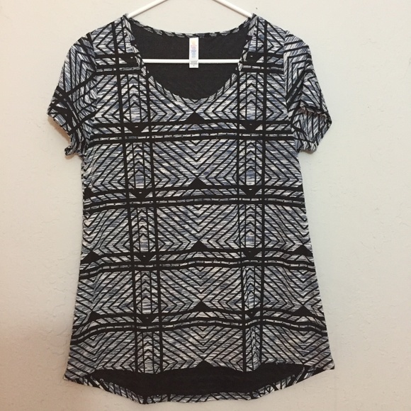 LuLaRoe Tops - LuLaRoe-Fun Patterned Burnout Classic Long Tee Top
